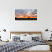 Mooie zonsondergang over de velden canvas afdruk (Insitu (Slaapkamer))