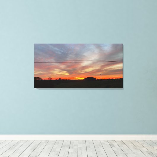Mooie zonsondergang over de velden canvas afdruk (Insitu (Houten vloer))