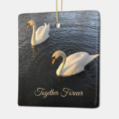 Mooie zwanen Jubileum Keramisch Ornament (Links)