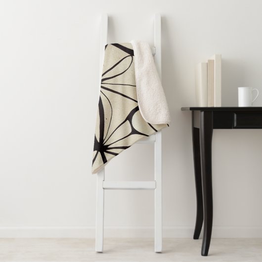 Mooie zwarte en crème bloemendeken sherpa deken (In situ)