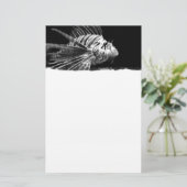 Mooie zwarte en witte luivis briefpapier (Staand voorkant)