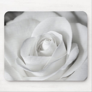 Mooie zwarte en witte rozen muismat