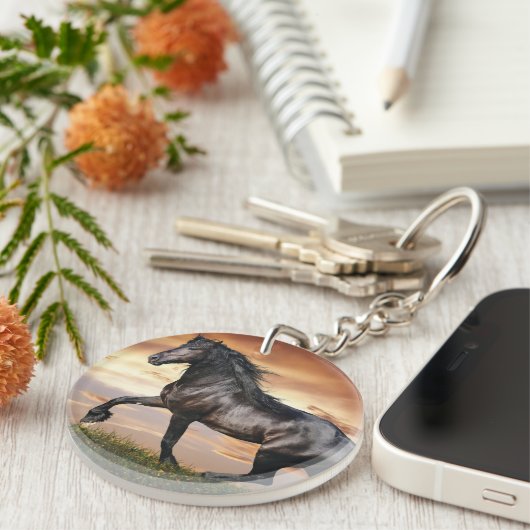 Mooie zwarte paard sleutelhanger (Voorkant Rechts)