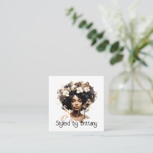 Mooie zwarte vrouw haar make-up stylist vierkante visitekaartje (Staand voorkant)