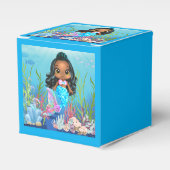 Mooie zwarte zeemeermin spelen in het zee bedankdoosjes (Voorkant Zijde)