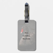 Mooie zwarte zwaan met een helder rood dok bagagelabel (Achterkant verticaal)