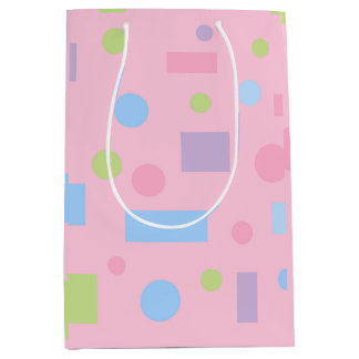 Mooipapier met roze pastel stippen voor verjaardag medium cadeauzakje