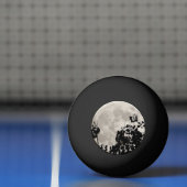 Moon achter donkere bladeren pingpongbal (Net)