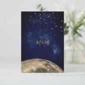 Moon and Night Sky Blue Gold Monogram RSVP Kaartje (Staand voorkant)