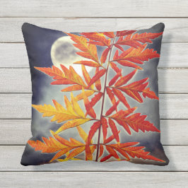 Moon en Leaves Buitenkussen