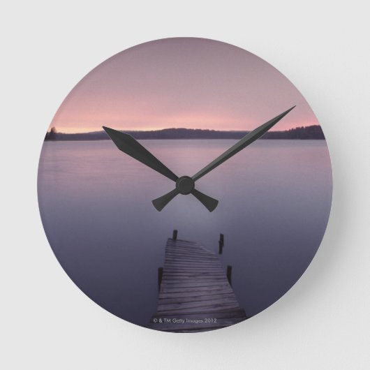 Moon Over Lake Ronde Klok (Voorkant)