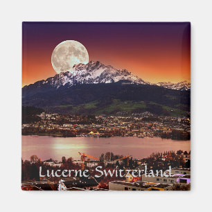 Moon over Lucerne Zwitserland en Mount Pilatus Magneet