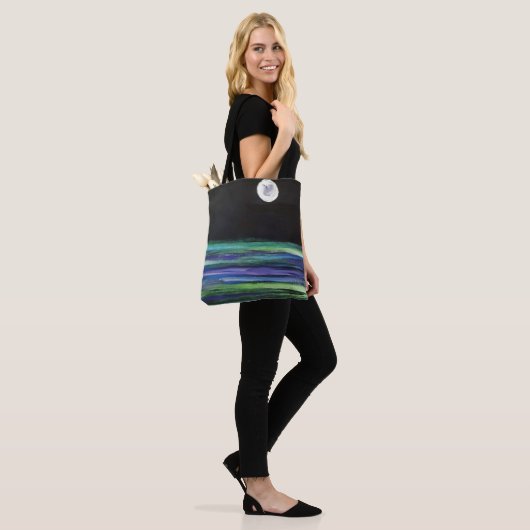 Moon over water - kunstwerk tote bag (Op model)