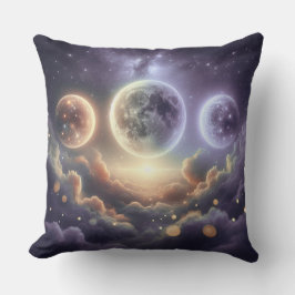 Moon Phases Over Clouds Kussen