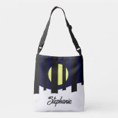 Moon Rising near Forest in Winter: Crossbody Tas (Achterkant)