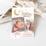 Moon Stars Clouds Collage Foto Roze Birth Aankondiging<br><div class="desc">Een afspeelbaar maar elegant ontwerp van de geboorteaankondiging met een collage van 2 foto's met een stijlvol kalligrafiescript en met de hand getekende sterren,  wolken en halve maan. Alle kleuren zijn bewerkbaar met de bewerkingsgereedschappen.</div>