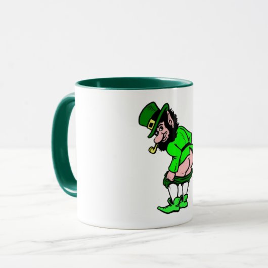 Mooning Leprechaun Mok (Voorkant links)