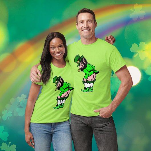 Mooning Leprechaun Unisex T-shirt