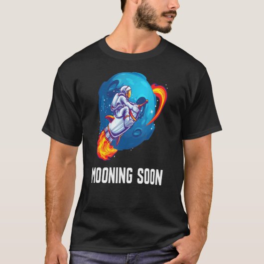 Mooning Soon Meme Crypto Stocks Ape T-shirt (Voorkant)