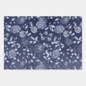 Moonlight Blue Dahlias Floral vine op marineblauw Inpakpapier Vel (Voorkant)