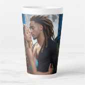 Moonlight Couple Love Mug – Romantic Digital Art  Latte Mok (Voorkant)