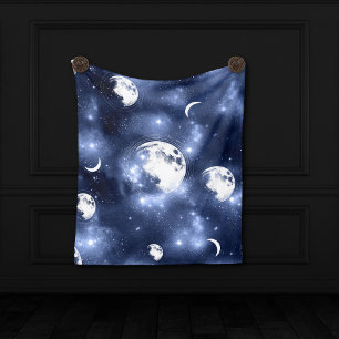 Moonlight Glow   Moon Phases in Sky Clouds Fleece Deken