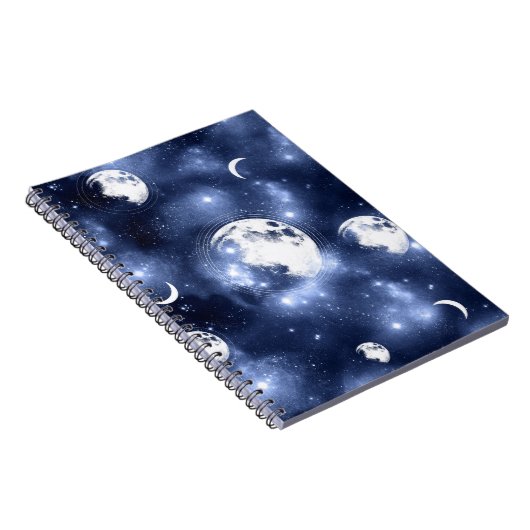 Moonlight Glow | Moon Phases in Sky Clouds Notitieboek (Rechterzijde)