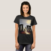 Moonlight over Stonehenge Digital Art T-shirt (Voorkant volledig)