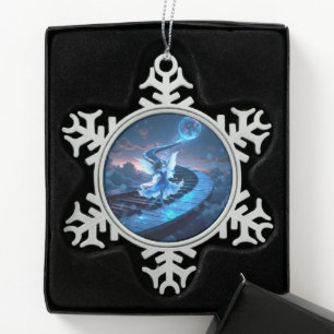 Moonlight Rehearsal – Dansen in het maanlicht.  Tin Sneeuwvlok Ornament