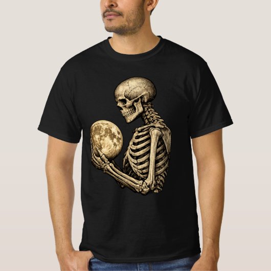 Moonlight Skeleton Holding Full Moon Gothic  T-shirt (Voorkant)