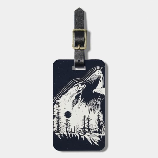 Moonlight Winter Wolf Pine Tree Forest Bagagelabel (Voorkant verticaal)