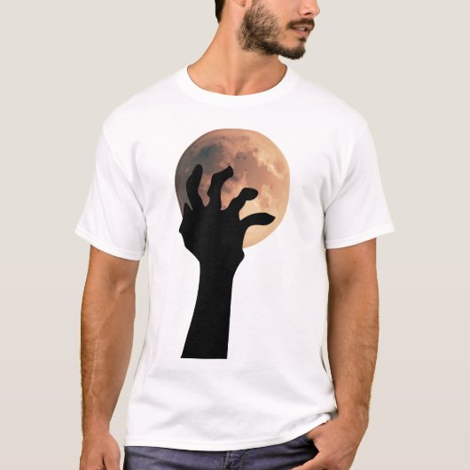 Moonlight's Reach: Grijpend Duisternis T-shirt (Voorkant)