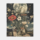 Moonlit bloeit over rustieke charme fleece deken (Voorkant)