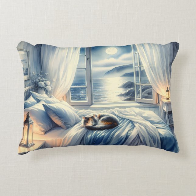 Moonlit Coastal Bedroom with Sleeping Cat Accent Kussen (Voorkant)