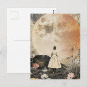 Moonlit Elegance - Uitzicht van de vrouw met maan  Briefkaart (Voorkant / Achterkant)
