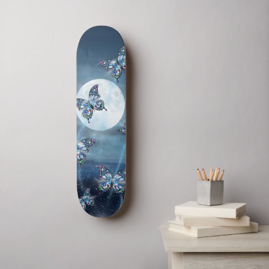 Moonlit Flutter Persoonlijk Skateboard (Muurkunst)
