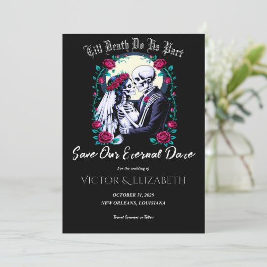 Moonlit Gothic Skeleton & Roos Wedding Save The Date (Staand voorkant)
