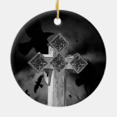 Moonlit GraveYard Gothic Cross met Krogen Keramisch Ornament (Achterkant)