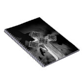 Moonlit GraveYard Gothic Cross met Krogen Notitieboek (Rechterzijde)