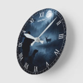 Moonlit hunt in the mist ronde klok (Hoek)