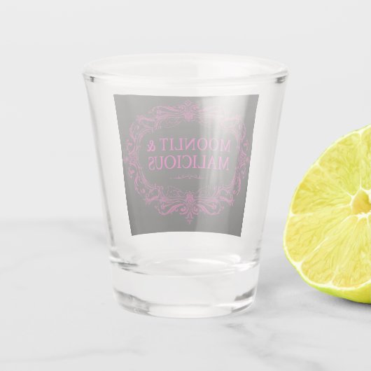 Moonlit & Malicious Gothic Shot Glass Shot Glas (Achterkant)