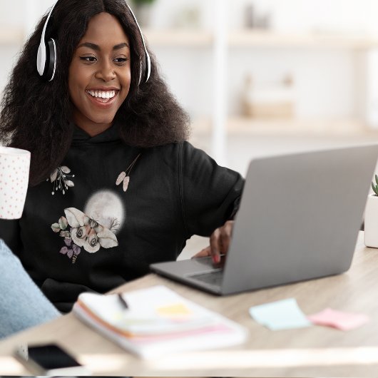 Moonlit Moth Graphic Trui