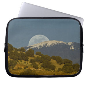 Moonrise over het Sangre de Cristo-gebergte, Laptop Sleeve