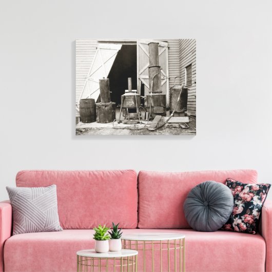 Moonshine nog steeds in beslag genomen door politi canvas afdruk (Insitu (Woonkamer))