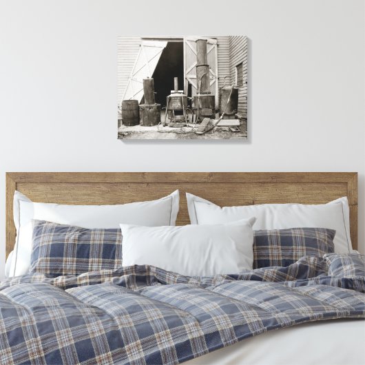 Moonshine nog steeds in beslag genomen door politi canvas afdruk (Insitu (Slaapkamer))