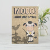 MOOO! Kijk wie is twee  Koe Boerderij Verjaardag Kaart (Staand voorkant)
