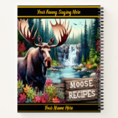 Moose bij een waterval en levendige bomen notitieboek (Achterkant)