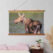 Moose Feeding in Glacier National Park, Montana Hangend Wandkleed (Slaapkamer)