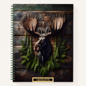 Moose hoofd gemonteerd op rustieke houten wand in notitieboek (Voorkant)
