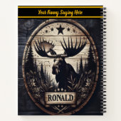 Moose in bossen met houten kunstdetails notitieboek (Achterkant)